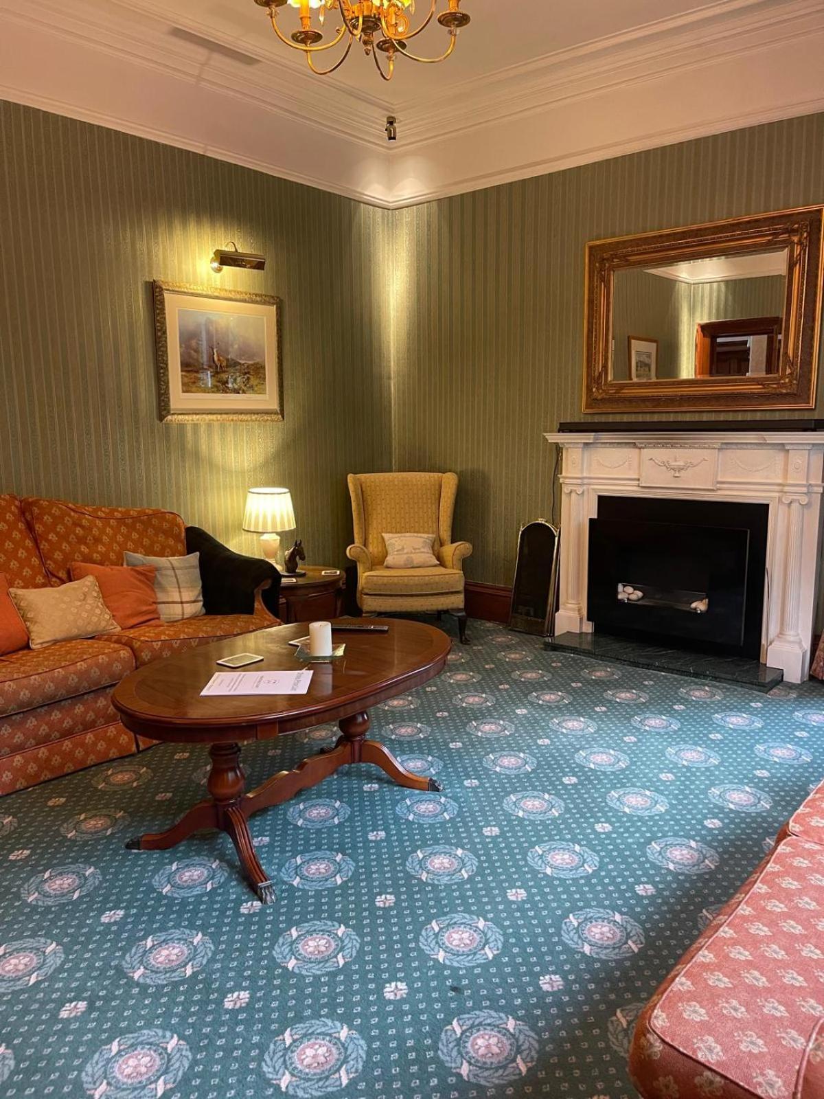 Ravenscourt House, Guest House Grantown-on-Spey Exteriör bild