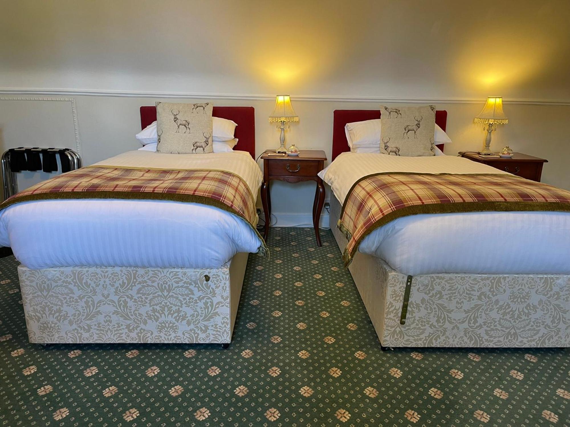 Ravenscourt House, Guest House Grantown-on-Spey Exteriör bild