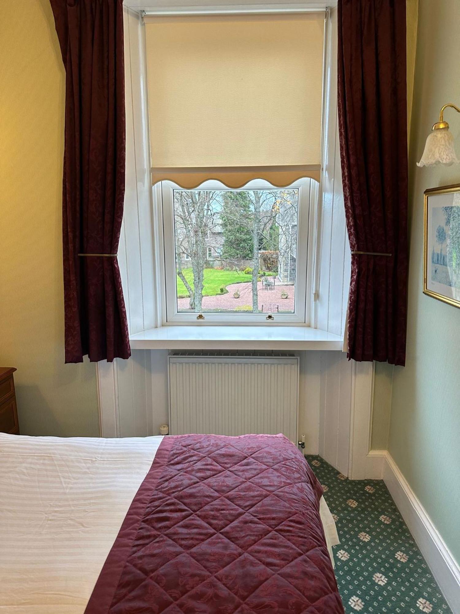 Ravenscourt House, Guest House Grantown-on-Spey Exteriör bild