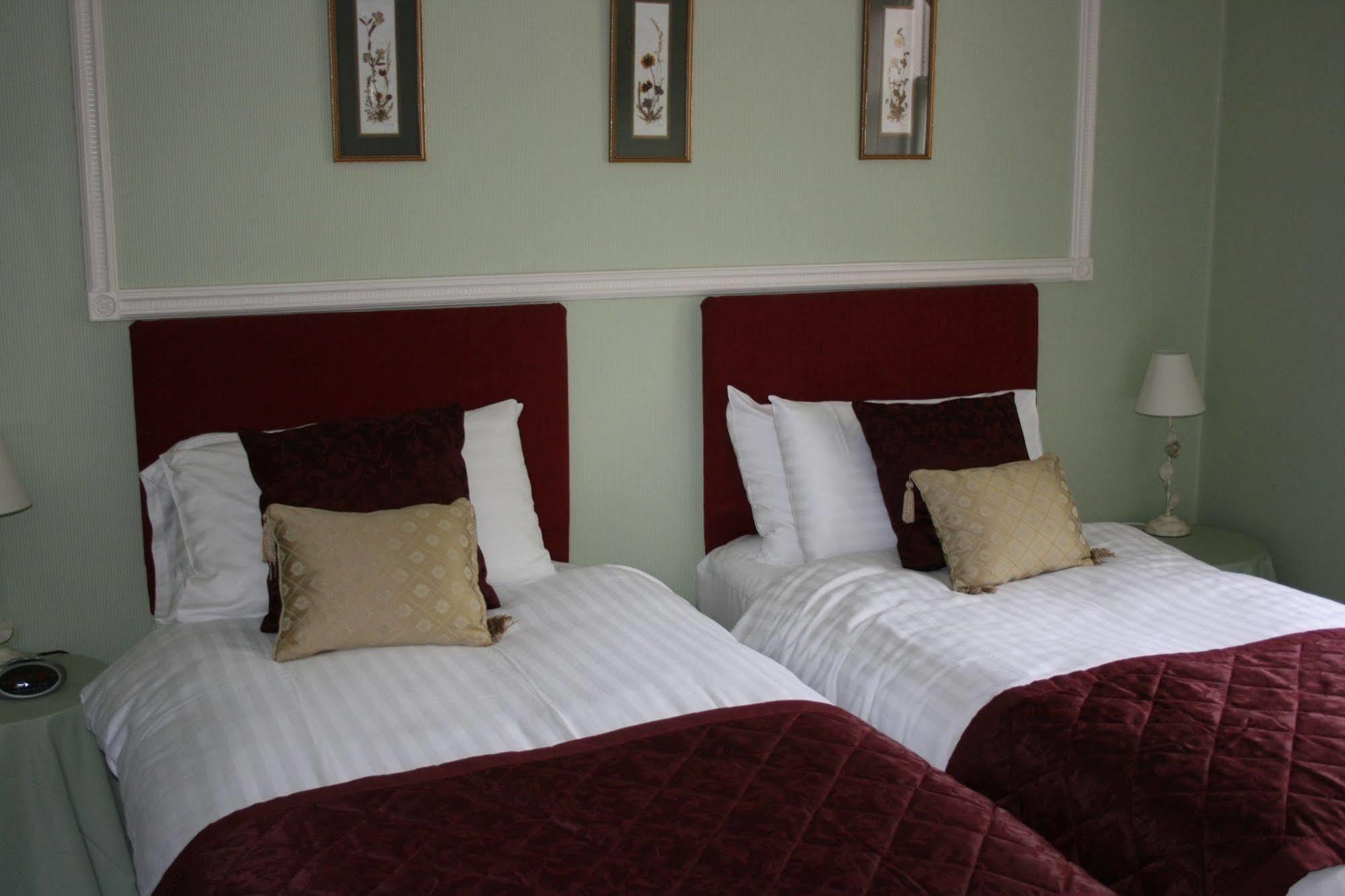 Ravenscourt House, Guest House Grantown-on-Spey Exteriör bild